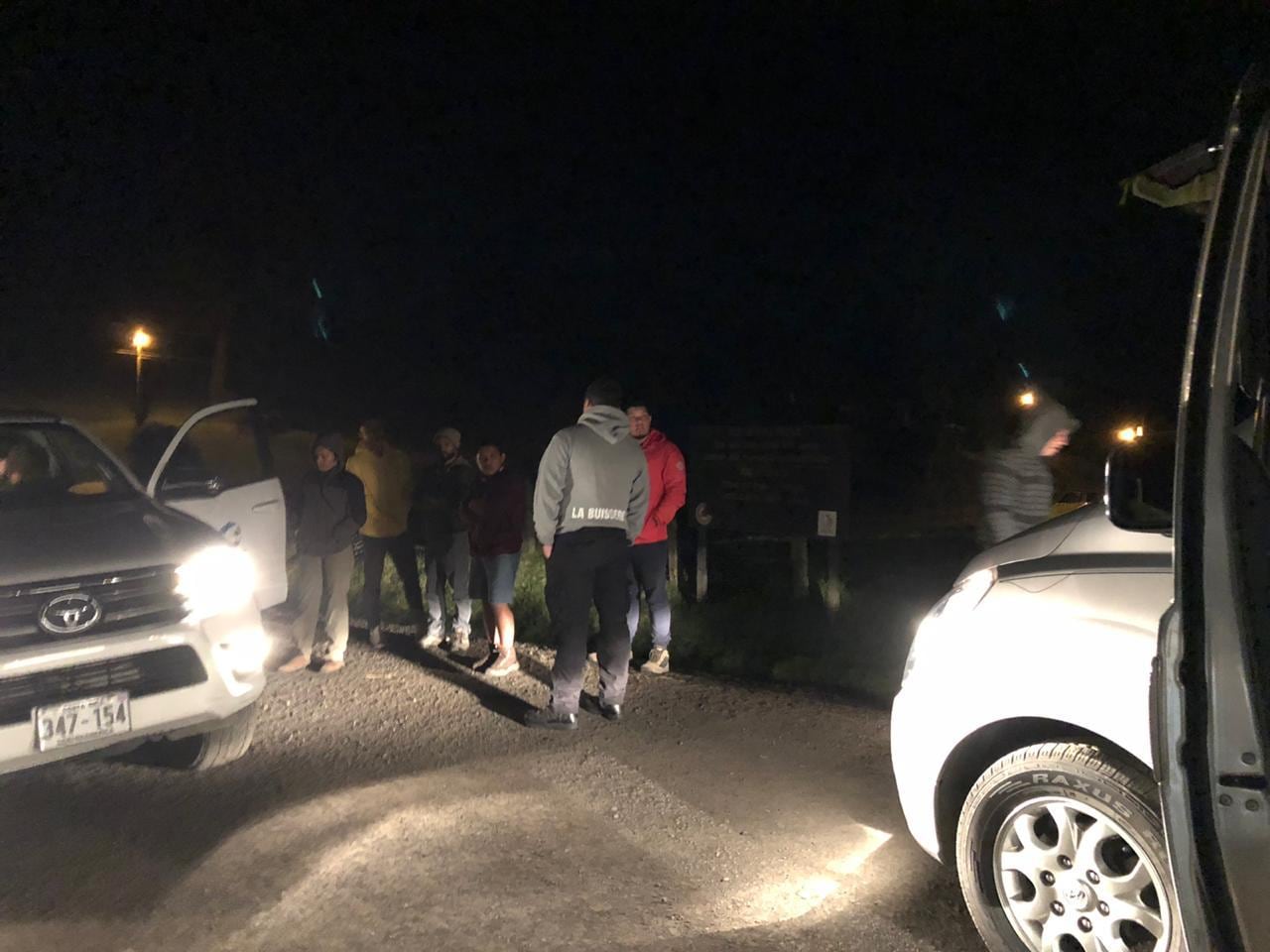 En diversos operativos se ha sorprendido grupos en la zona restringida a toda hora, incluso avanzada la noche como este caso del 13 de febrero. Foto: Cortesía Miguel Salazar.