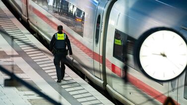 Una mujer apuñala a 12 personas en una estación de metro de Hamburgo