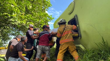 Bus accidentado en Sarapiquí no tenía autorización para operar en esa ruta, confirma CTP