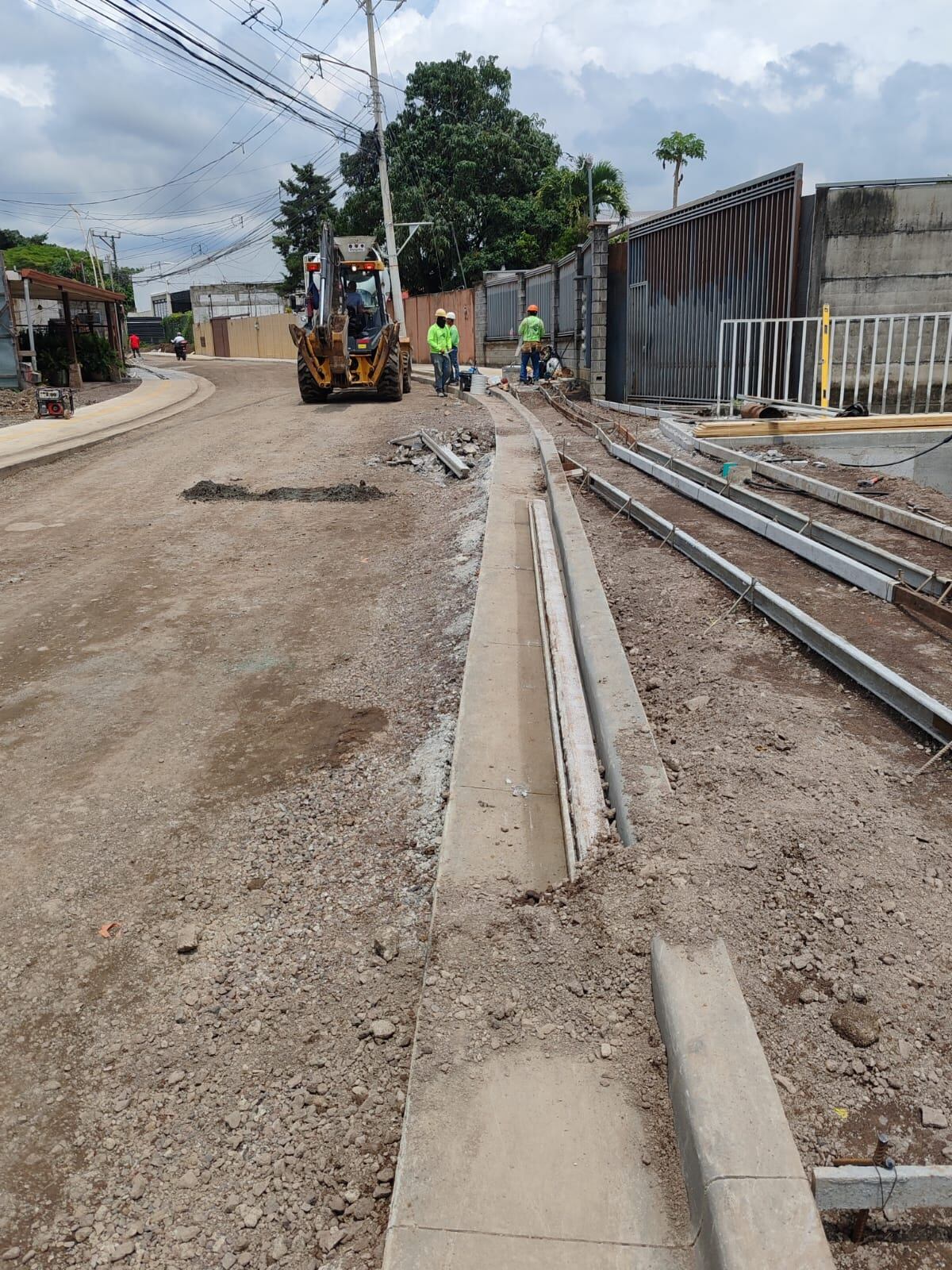 El presidente Municipal de Alajuela, Francisco Sánchez, asegura que en el barrio La Cañada "se está trabajando".