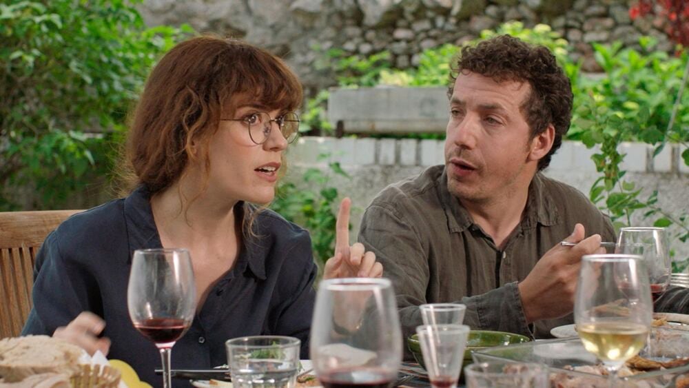 Itsaso Arana y Vito Sanz, en 'Volveréis', de Jonás Trueba.