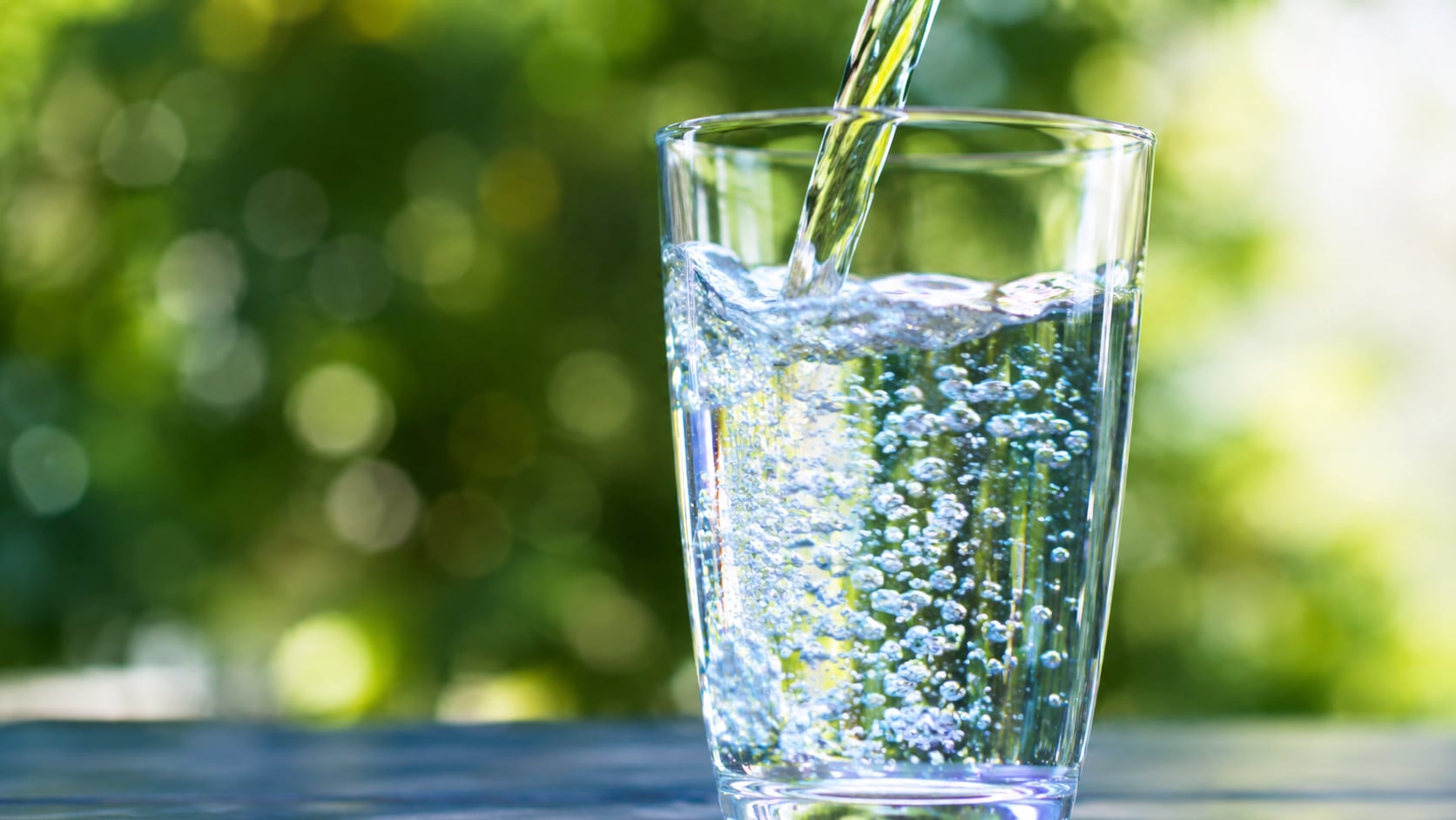 Evaluación aplicada a 138 países reveló graves rezagos en acceso al agua potable y equidad social en un país centroamericano.