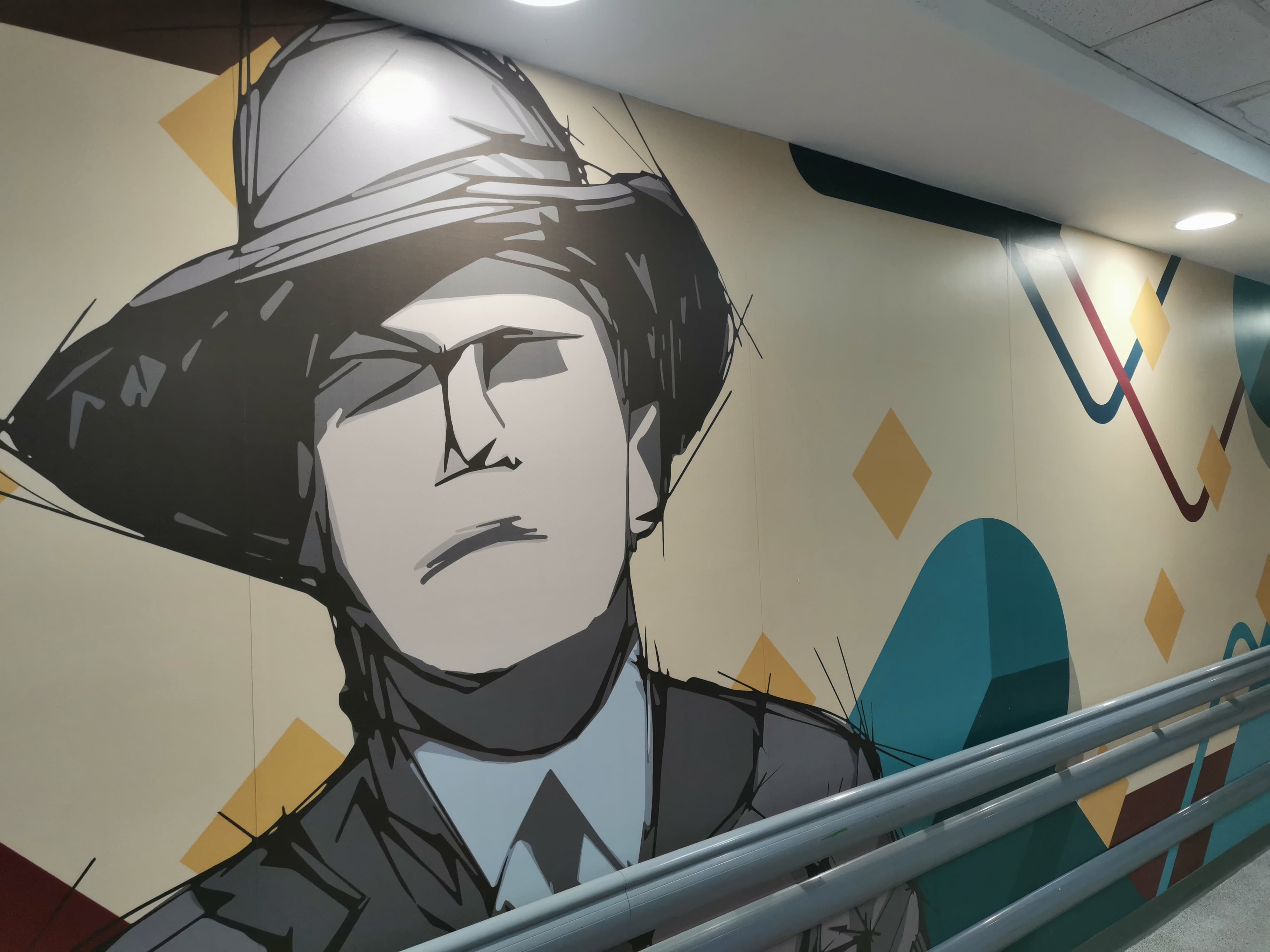 Imagen pintada en uno de los pasillos internos del Hospital Calderón Guardia, cercano a Hematología