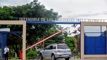 Defensoría exige transparencia a Cancillería sobre cómo se asiste a costarricenses retenidos en Estados Unidos