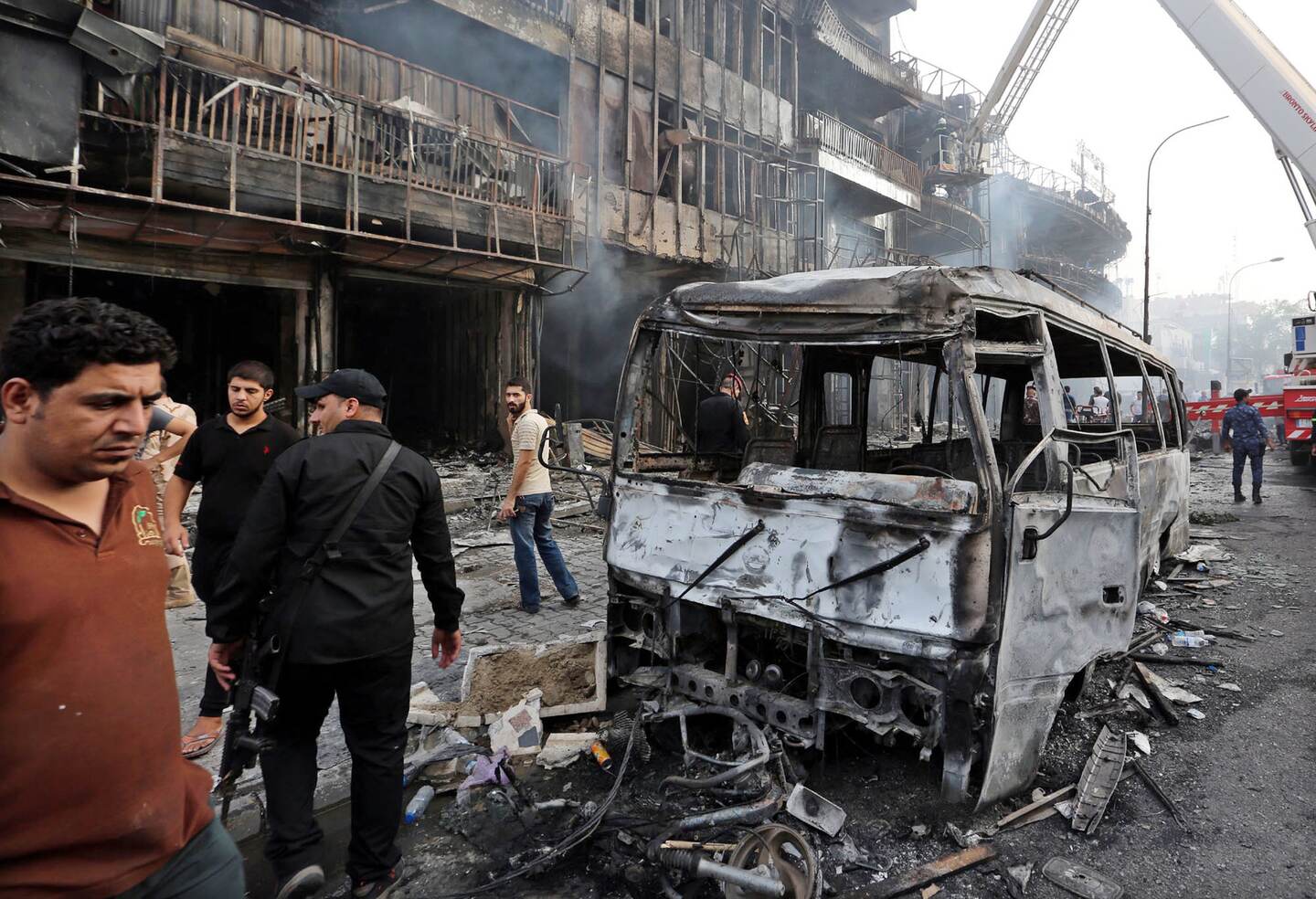 Ataque suicida en centro comercial en Bagdad, Irak