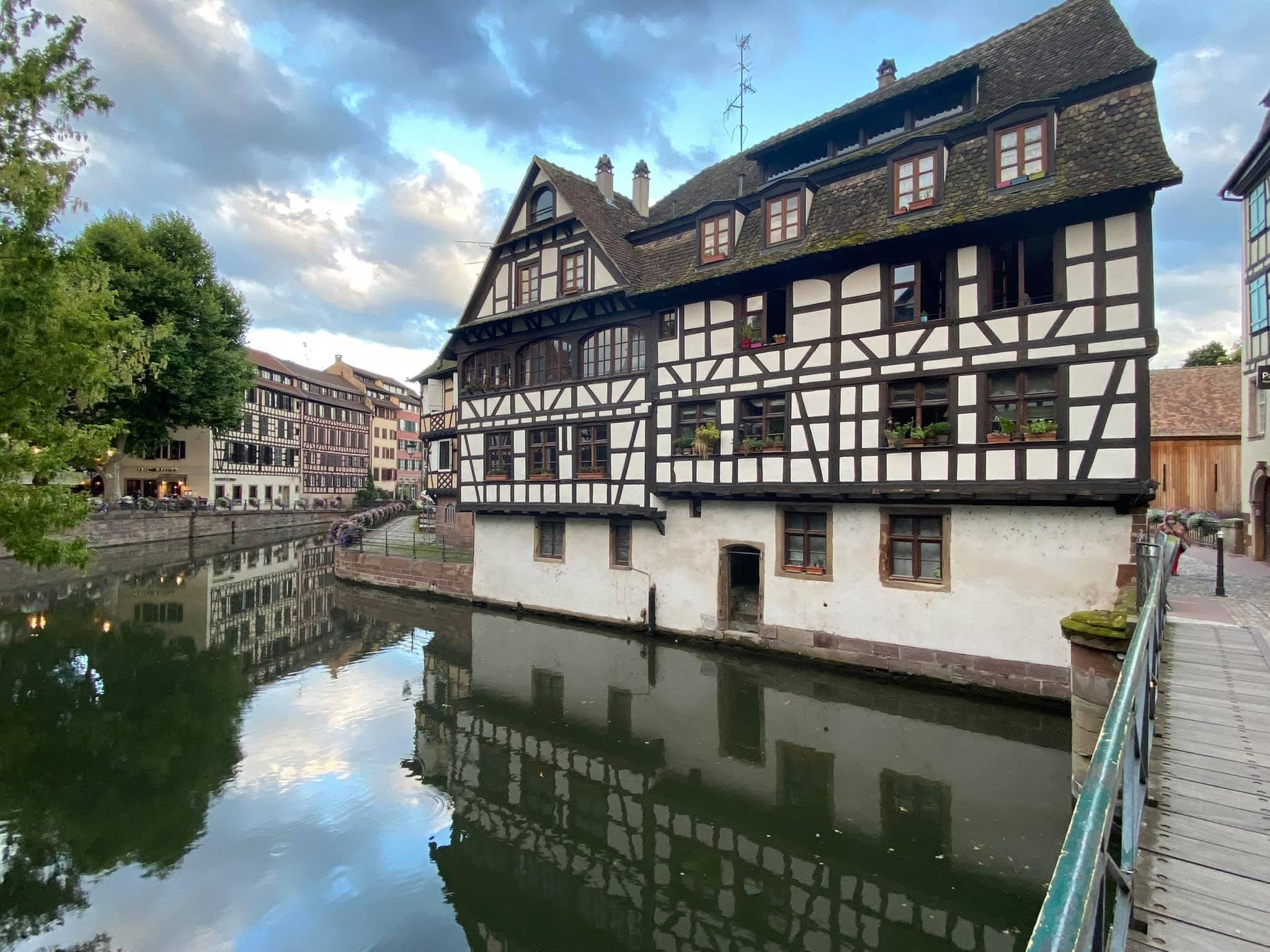 La hermosa ciudad de Estrasburgo, en Francia.