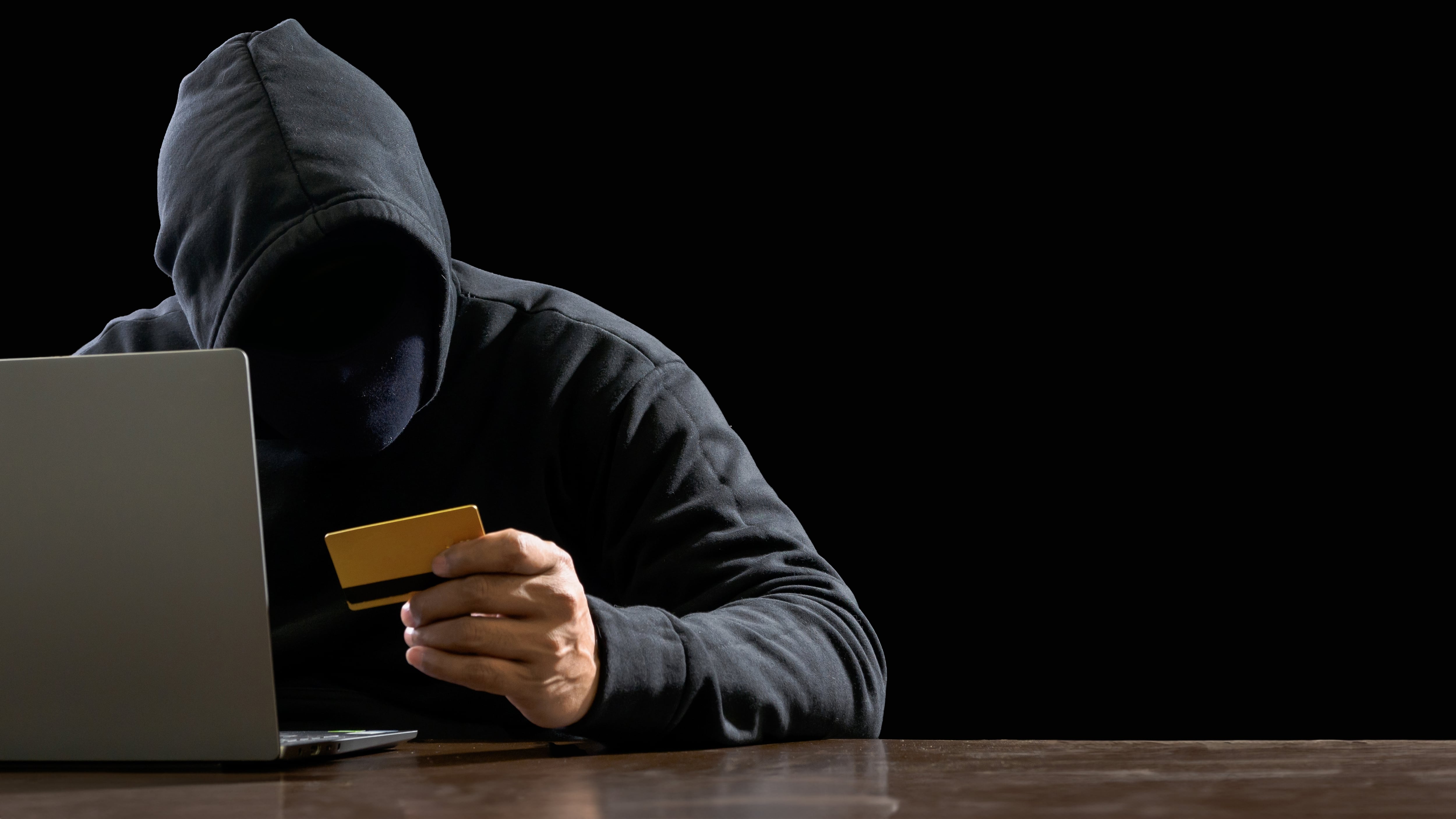 Fraudes electrónicos, estafas bancarias, timos, robos a cuentas de banco