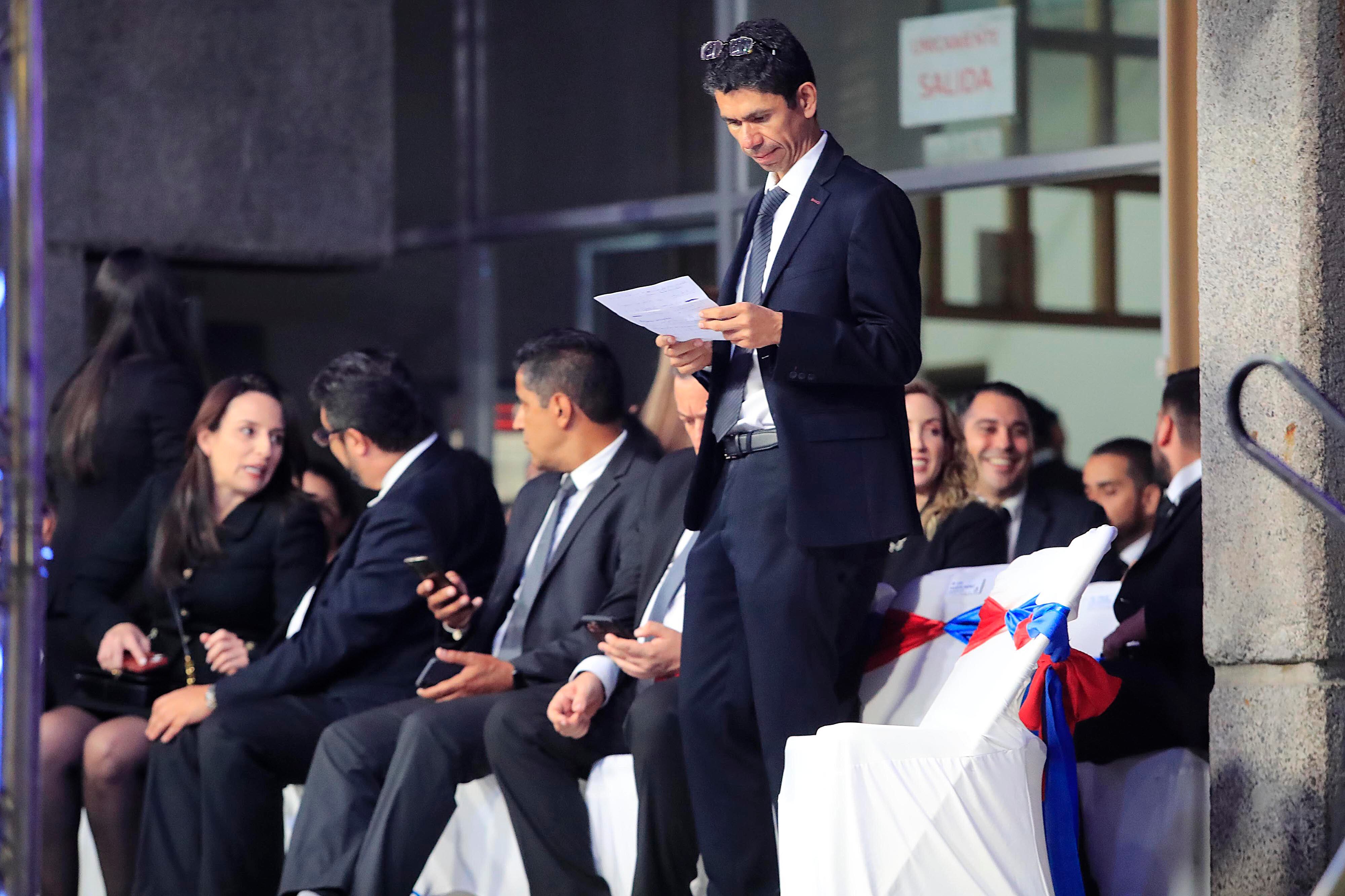 14/09/2023 Cartago. Esta noche se realizó el Consejo de Gobierno, como es tradición en esta fecha, en la Municipalidad de Cartago. La actividad se dio previo a la llegada de la Antorcha de la Libertad, para conmemorar los 202 años de vida independiente.
Consejo de Gobierno; Municipalidad de Cartago; 202 años de vida independiente; Independencia
Consejo de Gobierno en Cartago