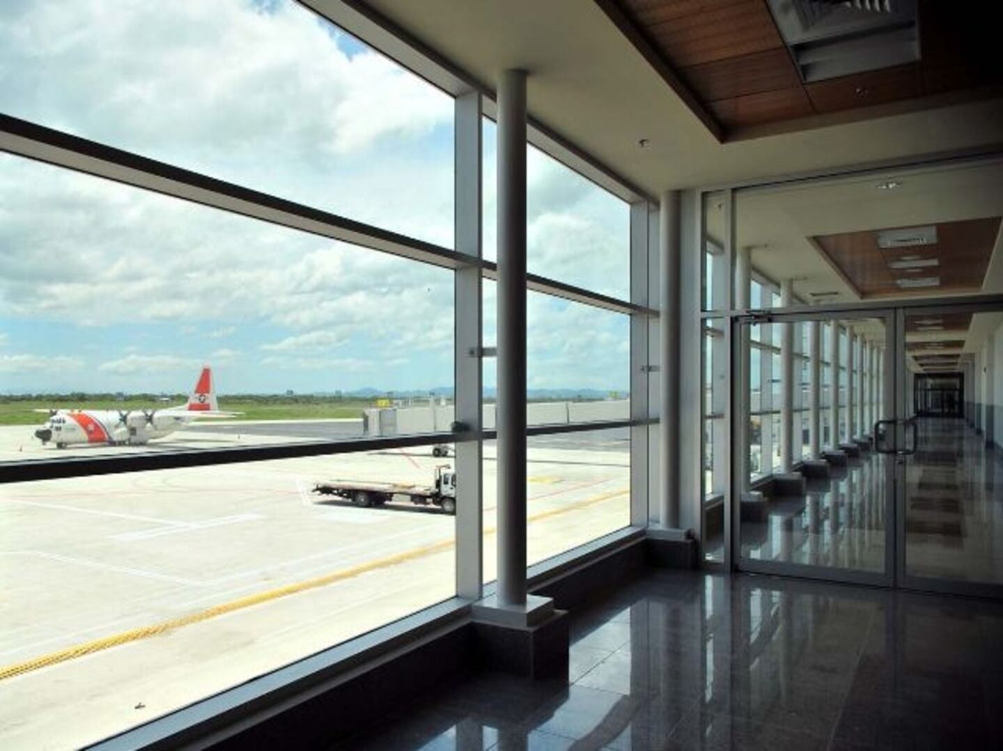 Concesiones cobra $67.000 por atraso en aeropuerto de Liberia | La Nación