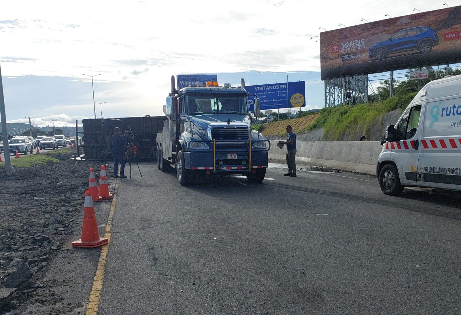 El accidente en ruta 27 se reportó en el sector de Río Oro, al kilómetro 13 cerca de Piedades de Santa Ana.