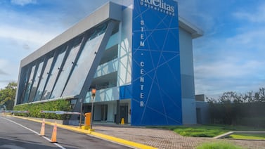 Estudiantes destacan a U Fidélitas por su campus, y laboratorios en estudio de InsightED