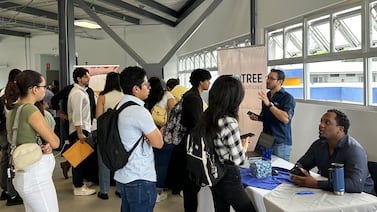 Empresa privada está reclutando personal para trabajar en el aeropuerto Juan Santamaría