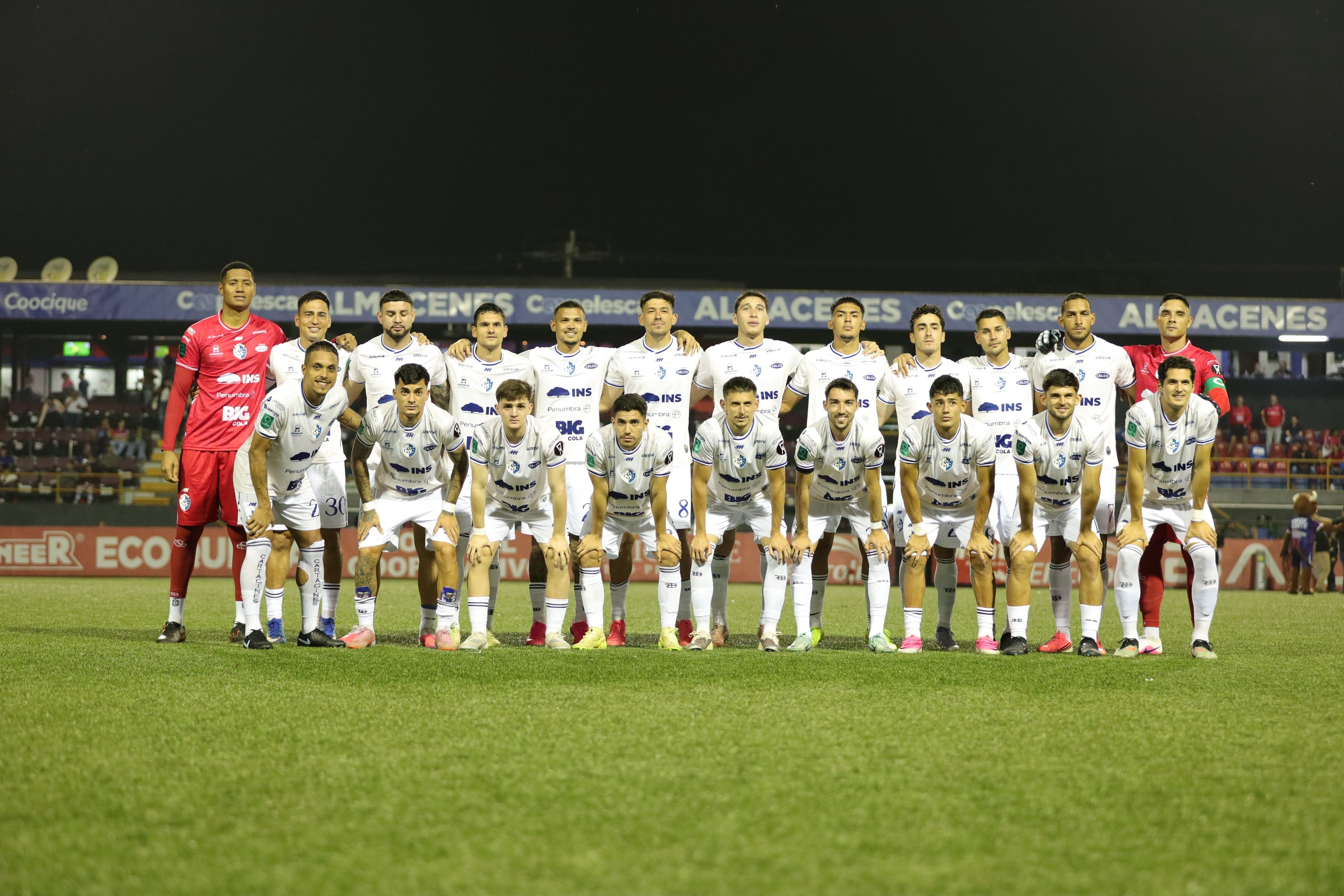 Cartaginés tropezó en San Carlos y Kevin Briceño salió expulsado.