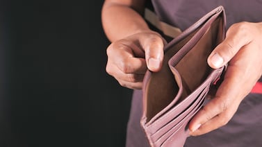 En tiempos difíciles es más fácil manipular las emociones para influir en el consumo y la política, según expertos