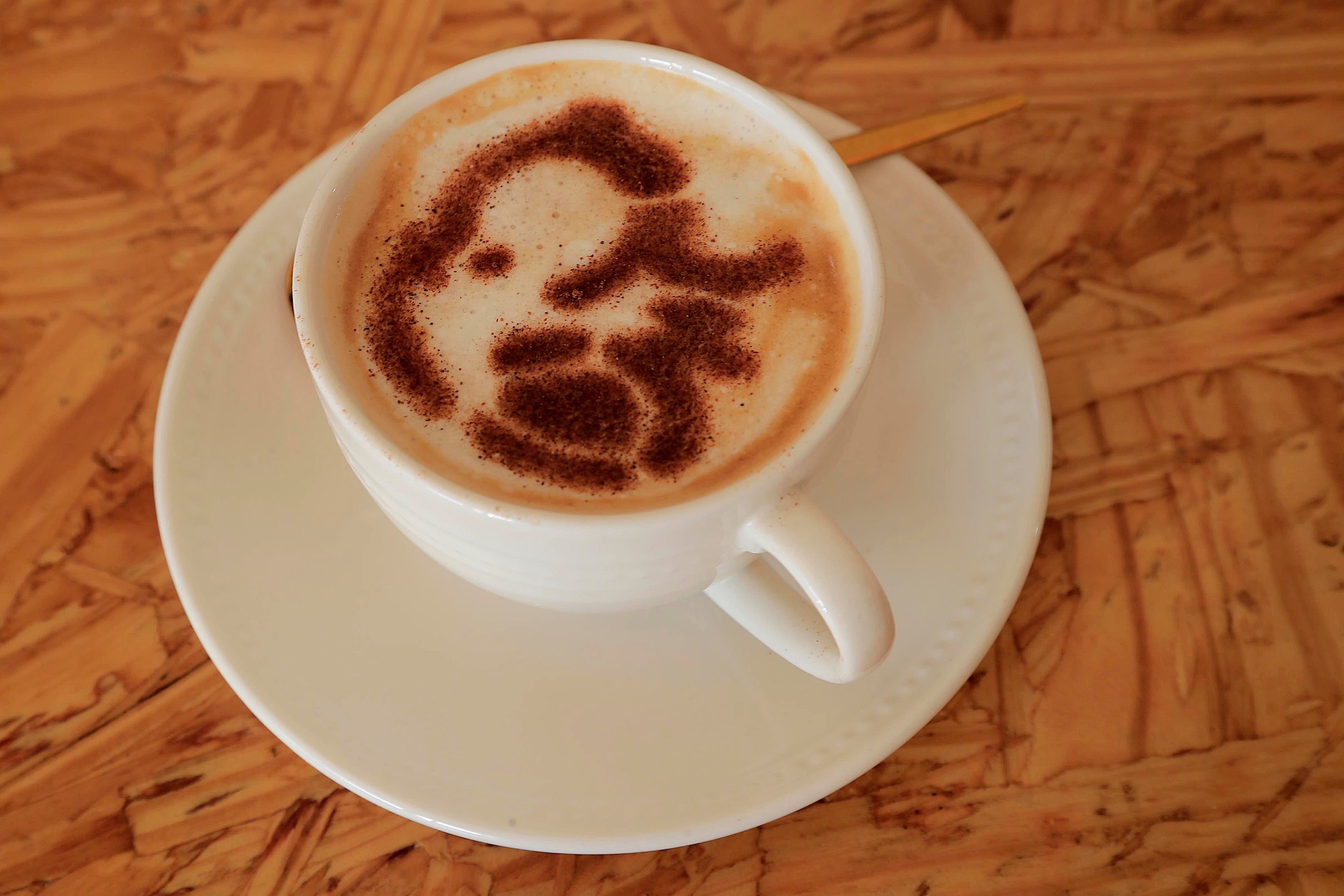 15/02/2024 Heredia. Dreams Coffee House es una cafetería con temática de Snoopy que ofrece deliciosas bebidas frías y calientes, repostería salada y dulce incluyendo las apetitosas crepas. Foto: Rafael Pacheco Granados