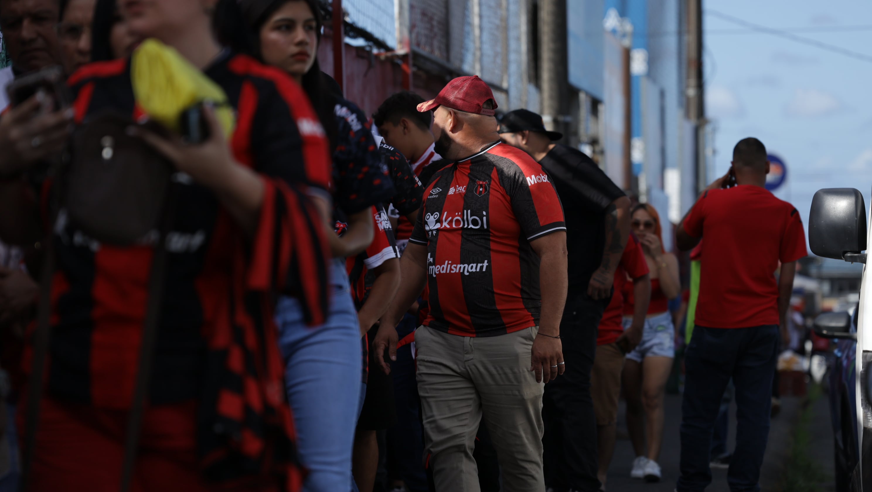 23/02/2025, Limón, Guapiles, Estadio Ebal Rodriguez, partido de la jornada 10 del torneo de clausura 2025, entre AD Santos y Liga Deportiva Alajuelense.
