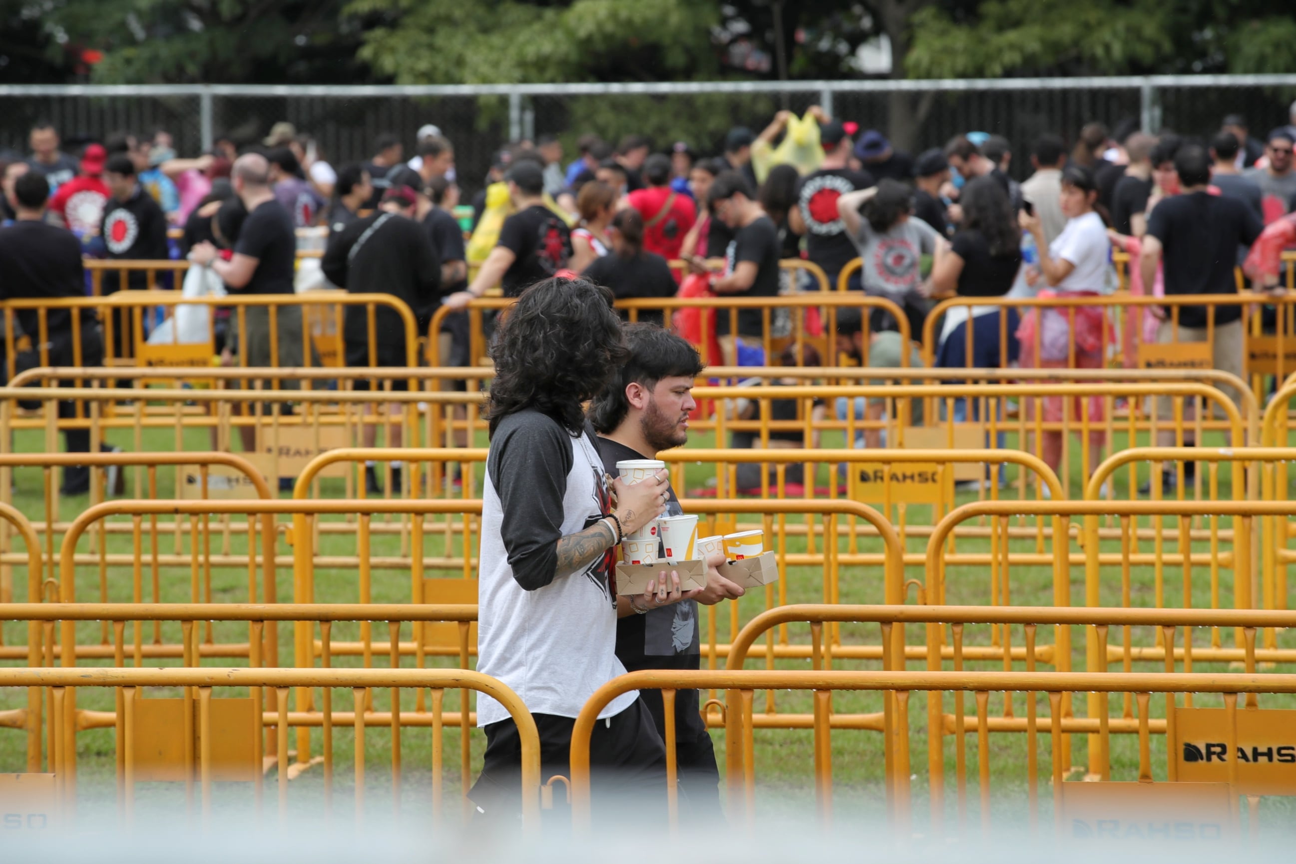 31/10/2023/ Recorrido mañanero previo al concierto de Red Hot Chili Peppers en el estadio Nacional / foto John Durán