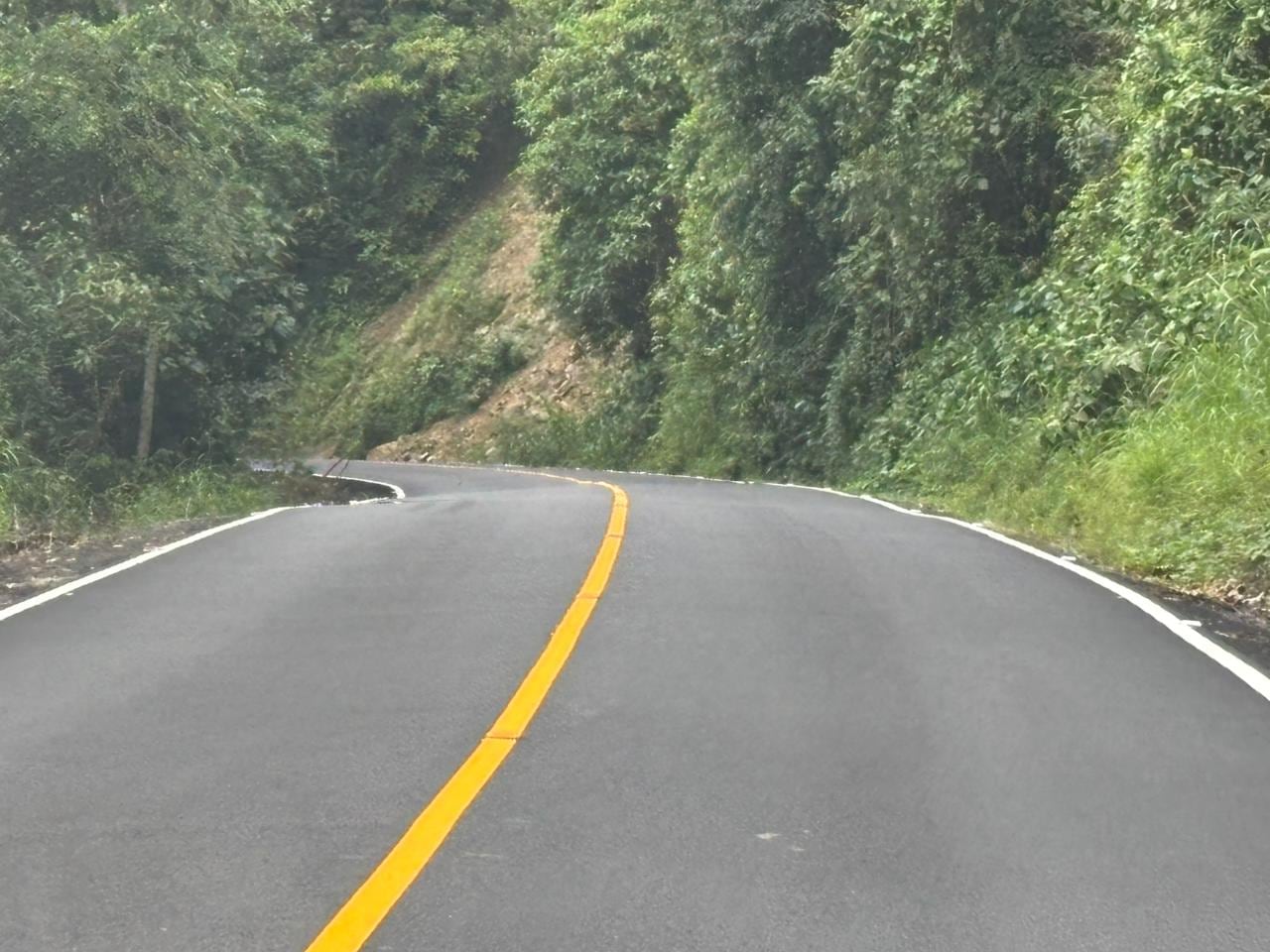 Asfaltado de la ruta nacional 408 que comunica a Pejivalle.