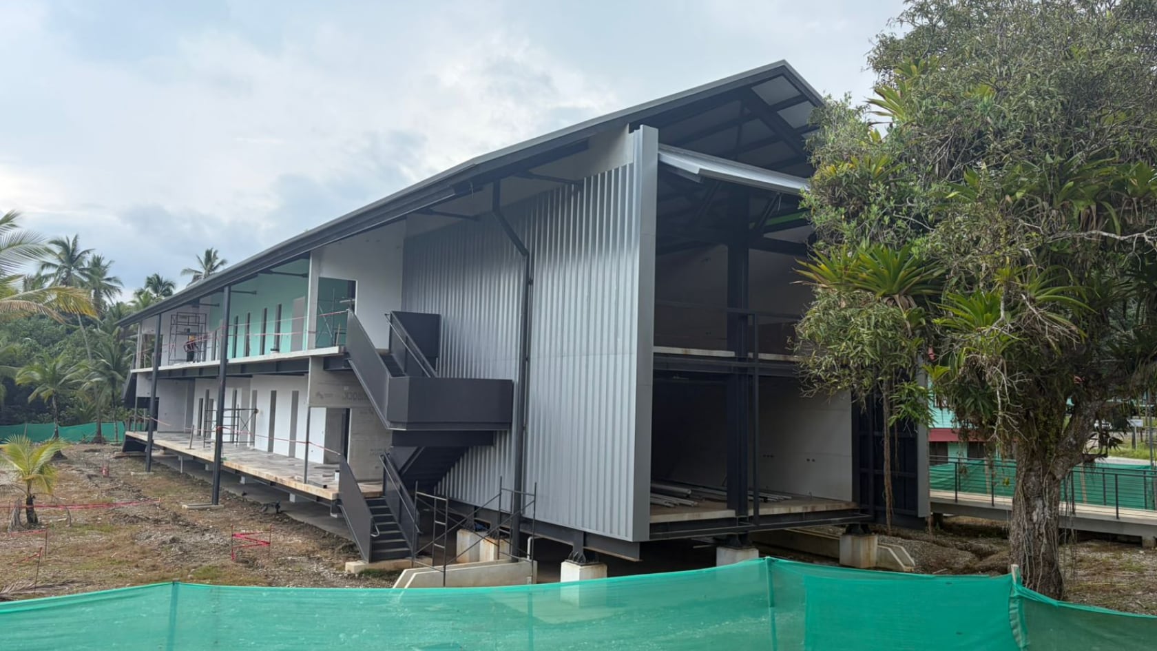 UCR abrirá en julio un edificio en Golfito con aulas y laboratorios para 700 estudiantes de la región Brunca.