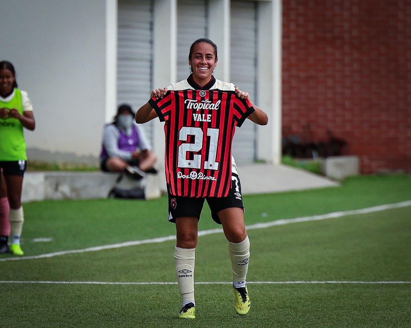 Viviana Chinchilla anotó el gol de Liga Deportiva Alajuelense contra Municipal y le dedicó el tanto a Valery Sandoval.