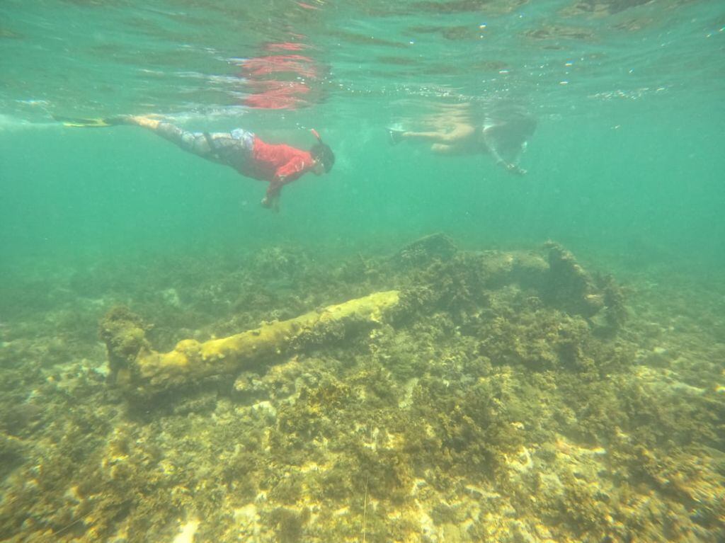 Ancla en el yacimiento frente a Cahuita.