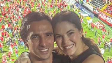 Carolina Jaikel comparte una luz de esperanza tras celebrar la 31 de Alajuelense junto a Bryan Ruiz