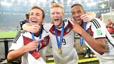 Futbolista pasó de conquistar un mundial y hacer llorar a Lionel Messi a escalar montañas semidesnudo