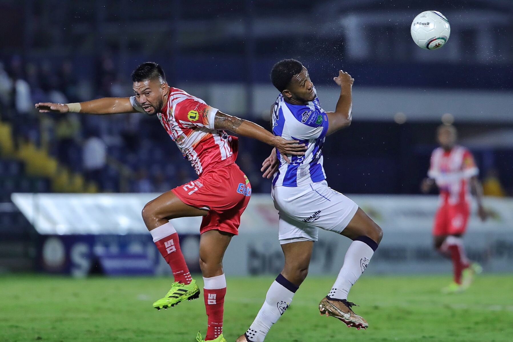 25/08/2023/ Juego entre el Club Sport Cartaginés vs Santos de Guápiles por la jornada 6 del torneo Apertura de la liga Promerica en el estadio Fello Meza / foto John Durán