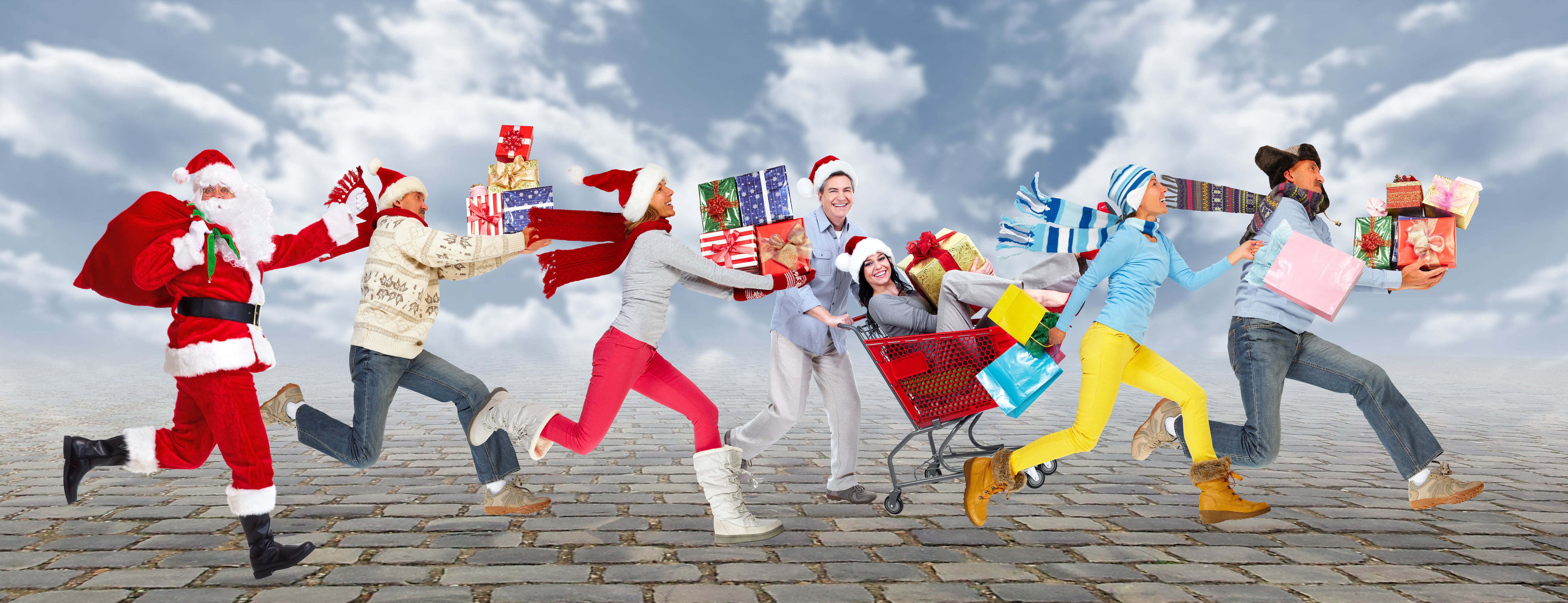 Prisa, compras, consumismo en Navidad, regalos, gastos