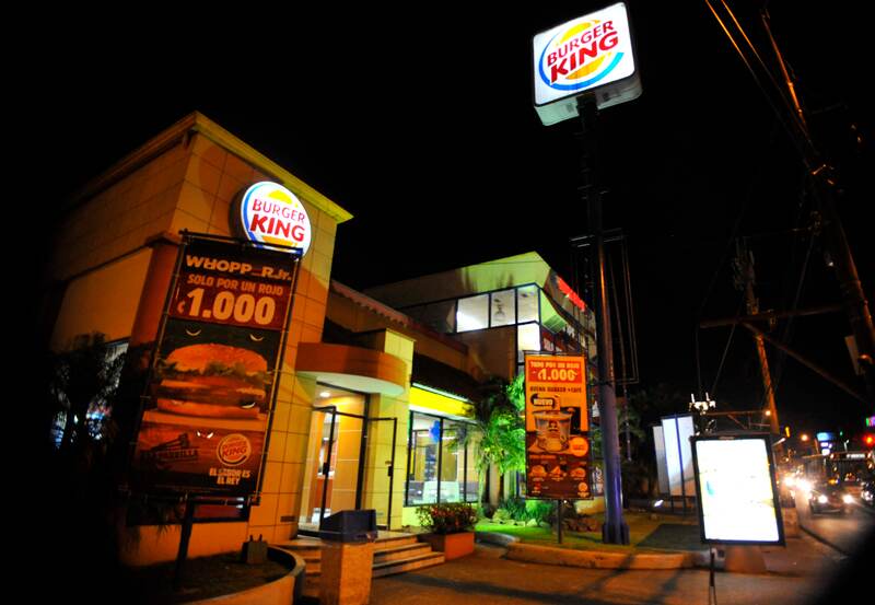 El Burger King ubicado cerca del parque de la Paz es uno de los 29 que la empresa mantendrá abiertos. | DIANA MÉNDEZ / FOTO CON FINES ILUSTRATIVOS.