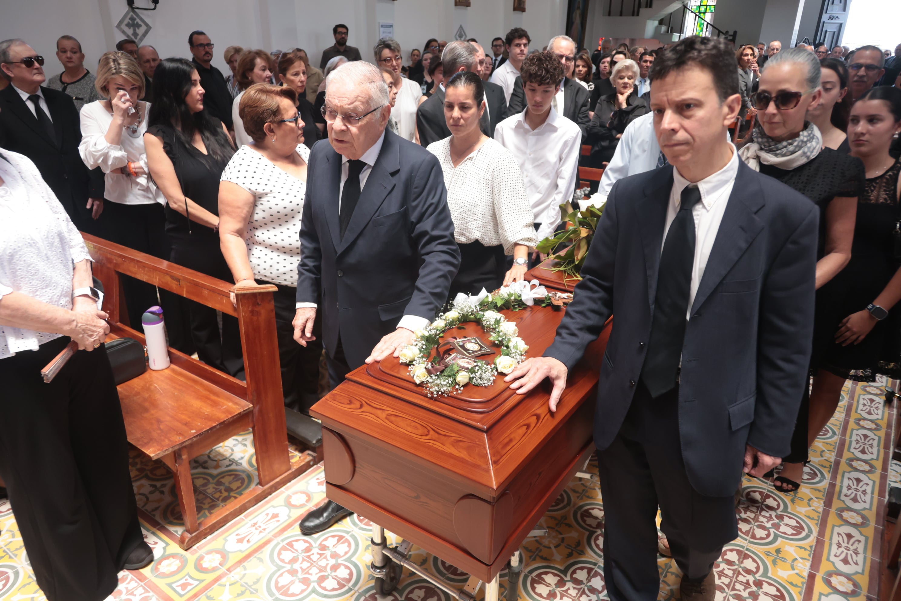 18/03/2026/ Funeral de Lorena Clare en la parroquia de San Rafael de Escazú / Foto John Durán