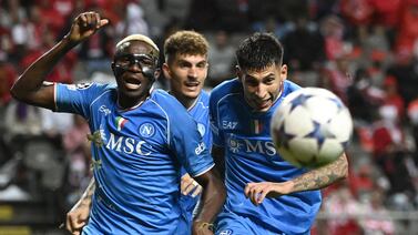 El Inter logra su quinta victoria mientras que el Nápoles continúa cediendo puntos