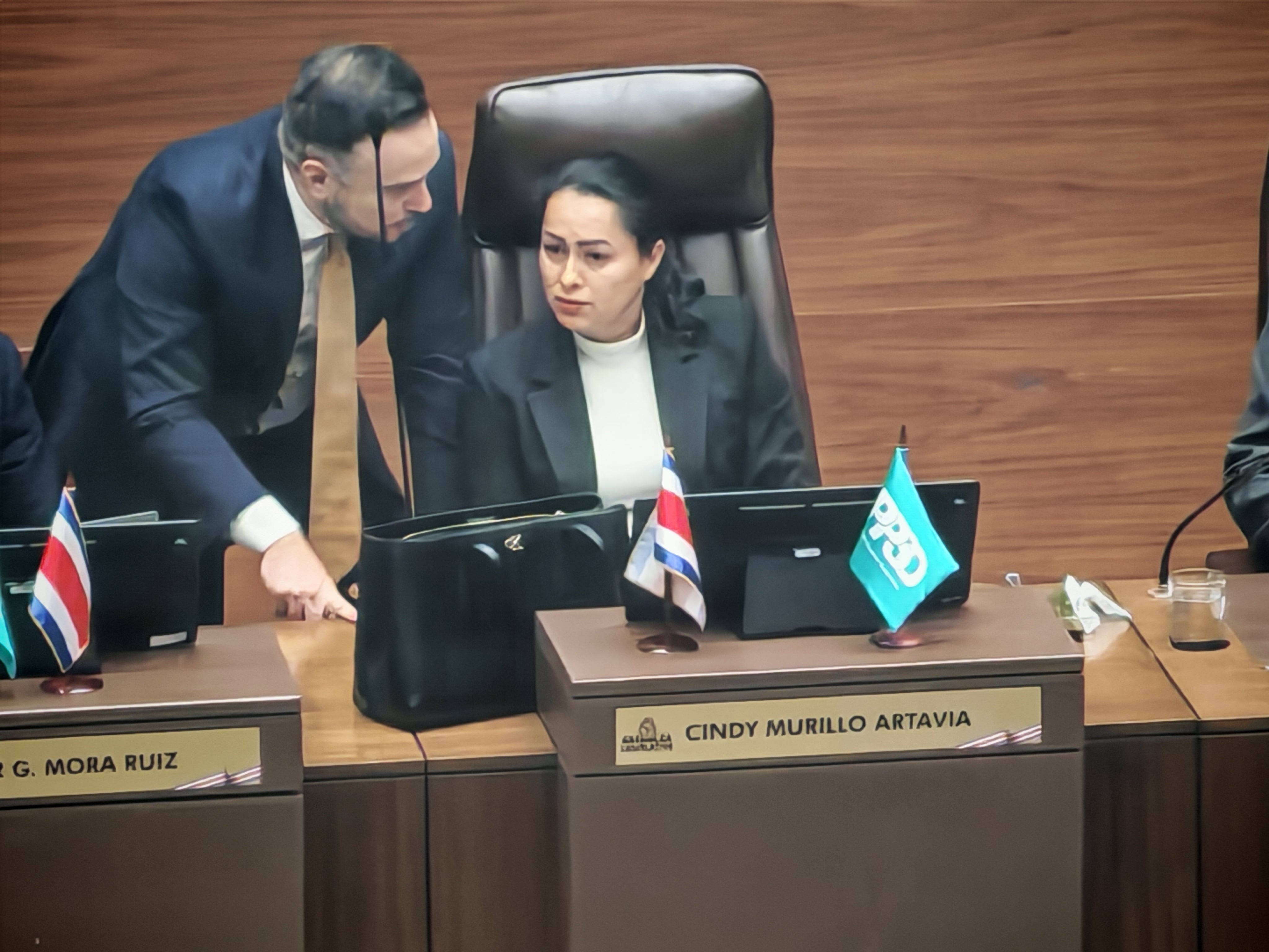 Diputada, Pueblo Soberano, Cindy Murillo, Lago Arenal