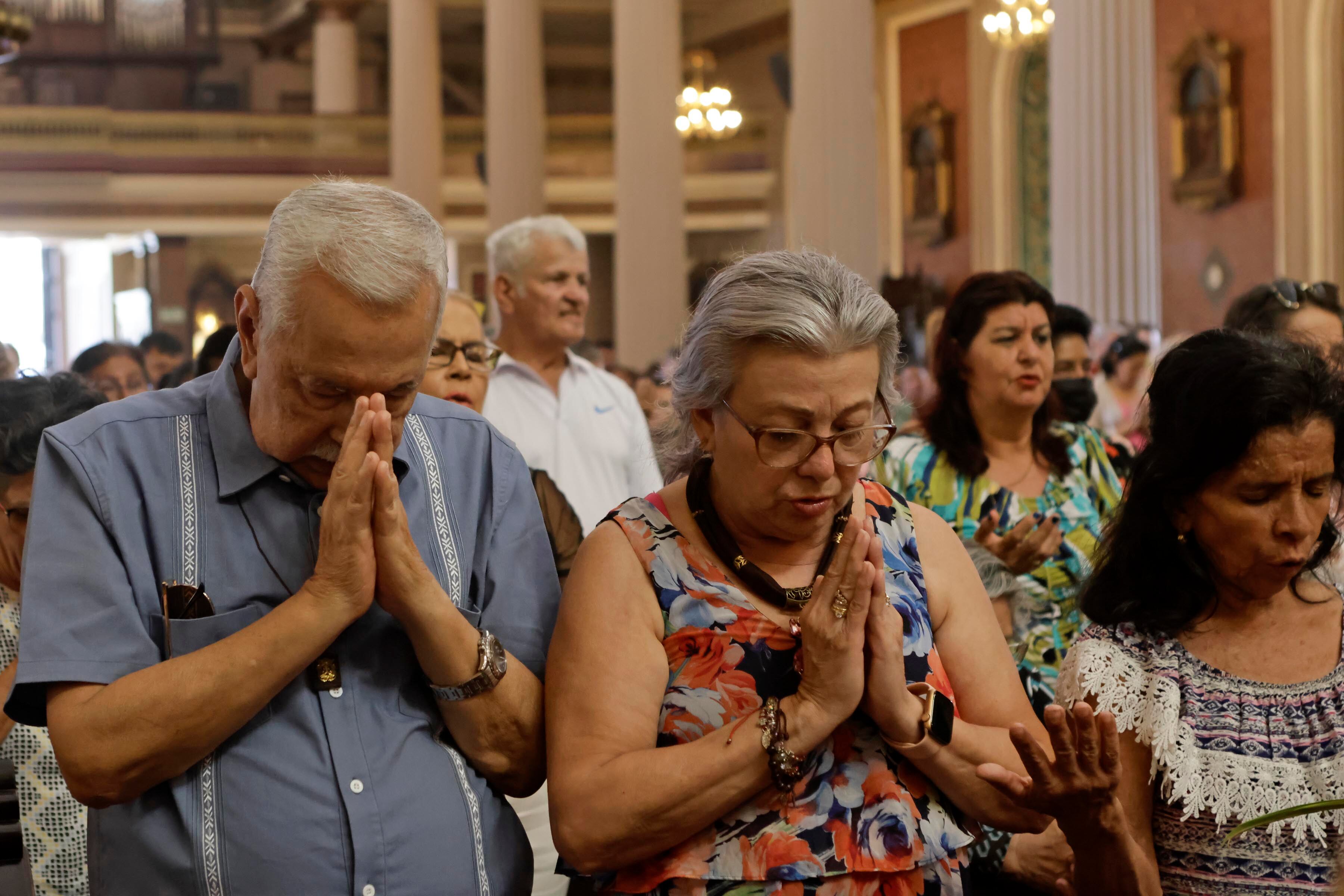 24/03/2024. Catedral Metropolitana, San José. Hora: 10:30 a.m. Misa Solemne de la Pasión del Señor presidida por el arzobispo de San José, moseñor José Rafael Quirós. En la foto, Cristian Campos. Fotos: Mayela López