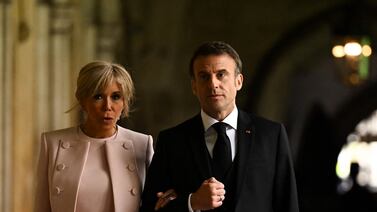 Inicia juicio en París contra 10 personas por ciberacoso sexista a Brigitte Macron, esposa de presidente francés