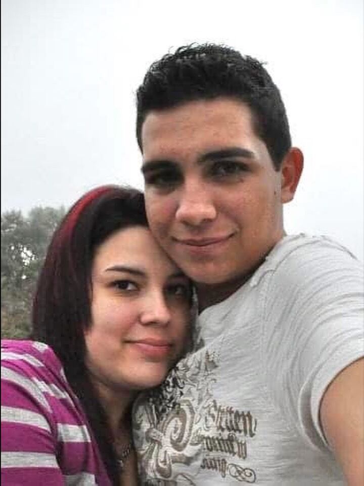 Elías Alvarado se casó con su esposa Tania en Costa Rica hace 12 años en una ceremonia íntima.