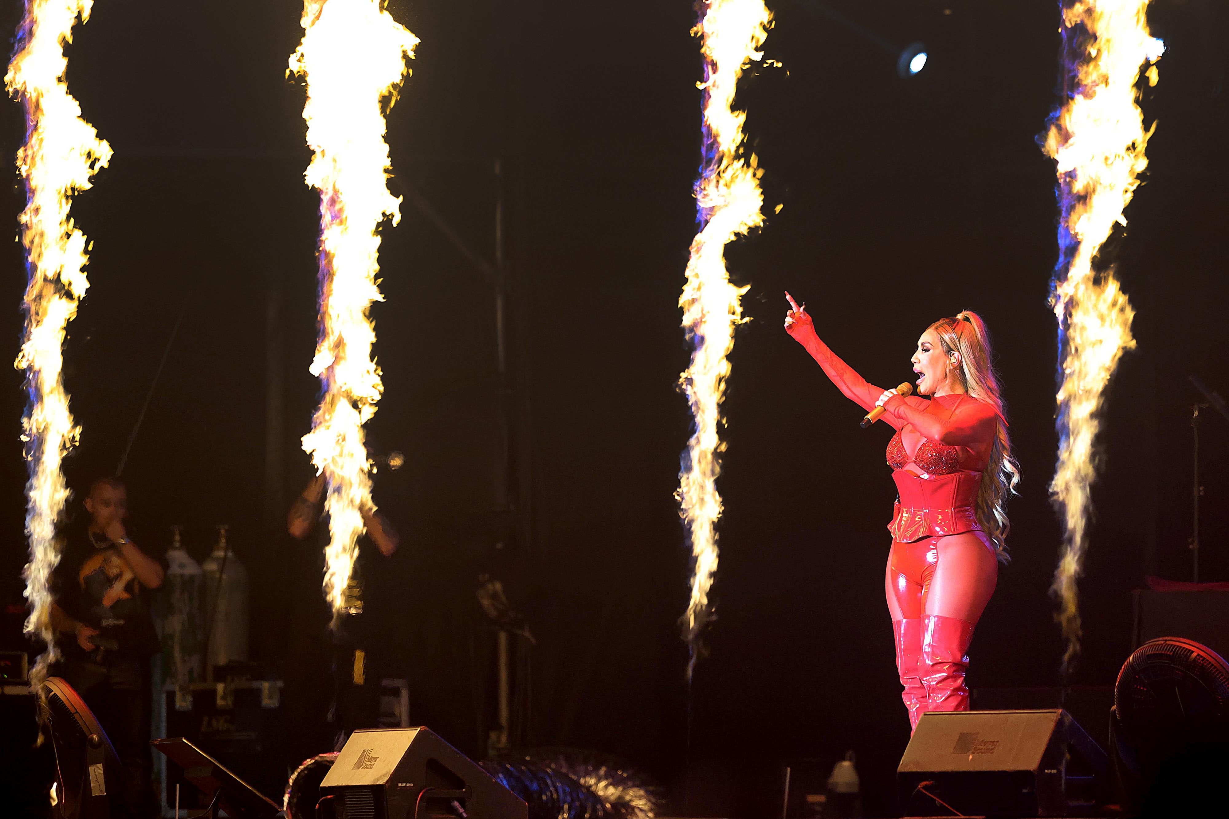 02/03/2023 Estadio Nacional. El epicentro del reguetón en Costa Rica tuvo como máximos exponentes a los internacionales a Ryan Castro, Ivy Queen y Don Omar. Pero antes participaron los artistas costarricenses Kavvo, el DJ Johnny, Gimario y Toledo. La fiesta de la música urbana llenó de emoción y alegría el recinto de La Sabana, donde cientos de fans bailaron y gozaron en el Urban Fest 2024. Foto: Rafael Pacheco Granados