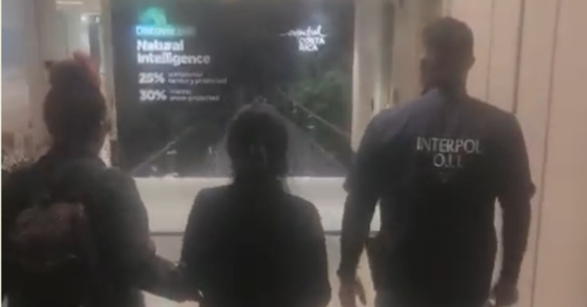 Autoridades mexicanas detuvieron y extraditaron a una mujer costarricense. Foto: Cortesía OIJ