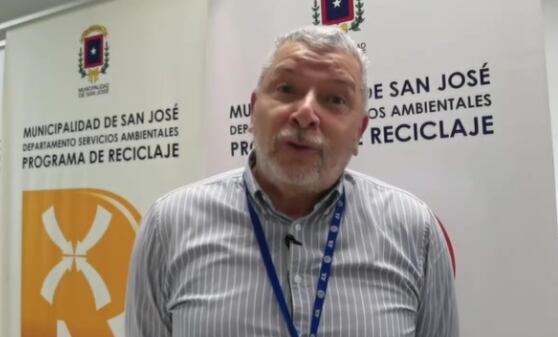 Alejandro Calderón Acuña es ingeniero civil y, según dice, asumió la Subgerencia del AyA tres meses atrás.