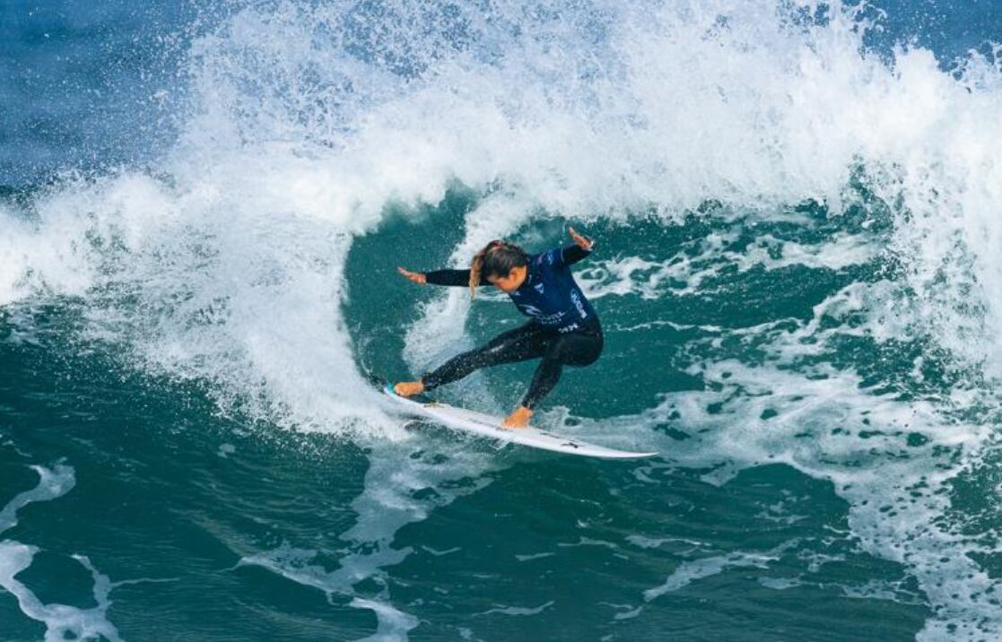 Brisa Hennessy
Bells Beach, Australia.
Tour Mundial
Quinta parada
25 de abril del 2025
Cortesía: WSL
