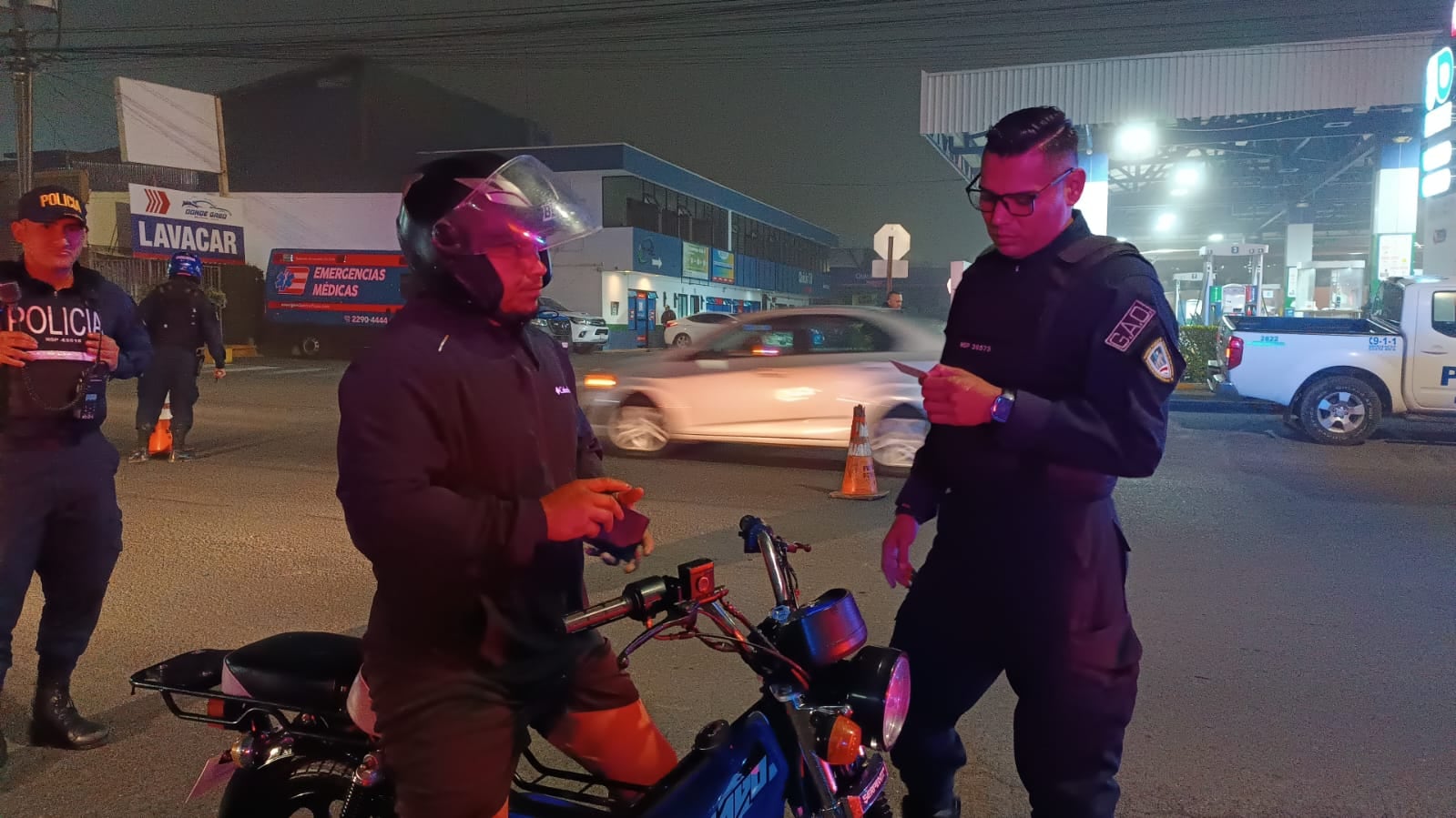 Ola de homicidios en Cartago lleva a oficiales a desplegar operativo.