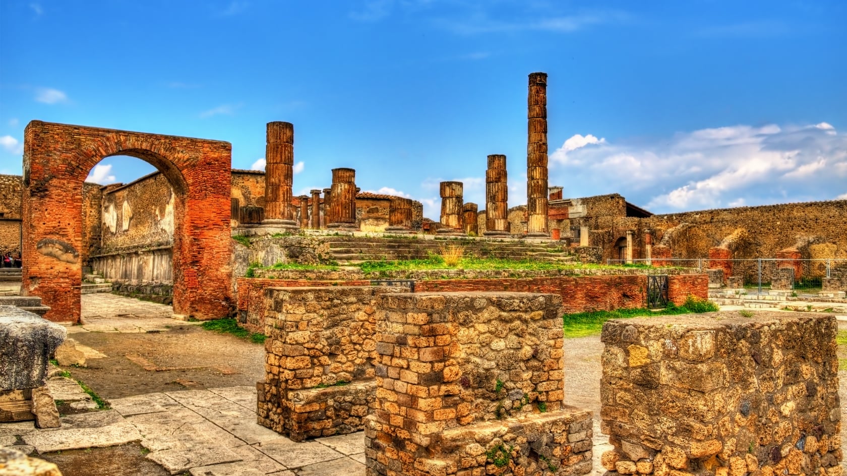 Arqueólogos definieron que una escalera subterránea conduce a una terraza perdida de Pompeya, lo que amplía la visión sobre su vida urbana. Imagen con fines ilustrativos.
