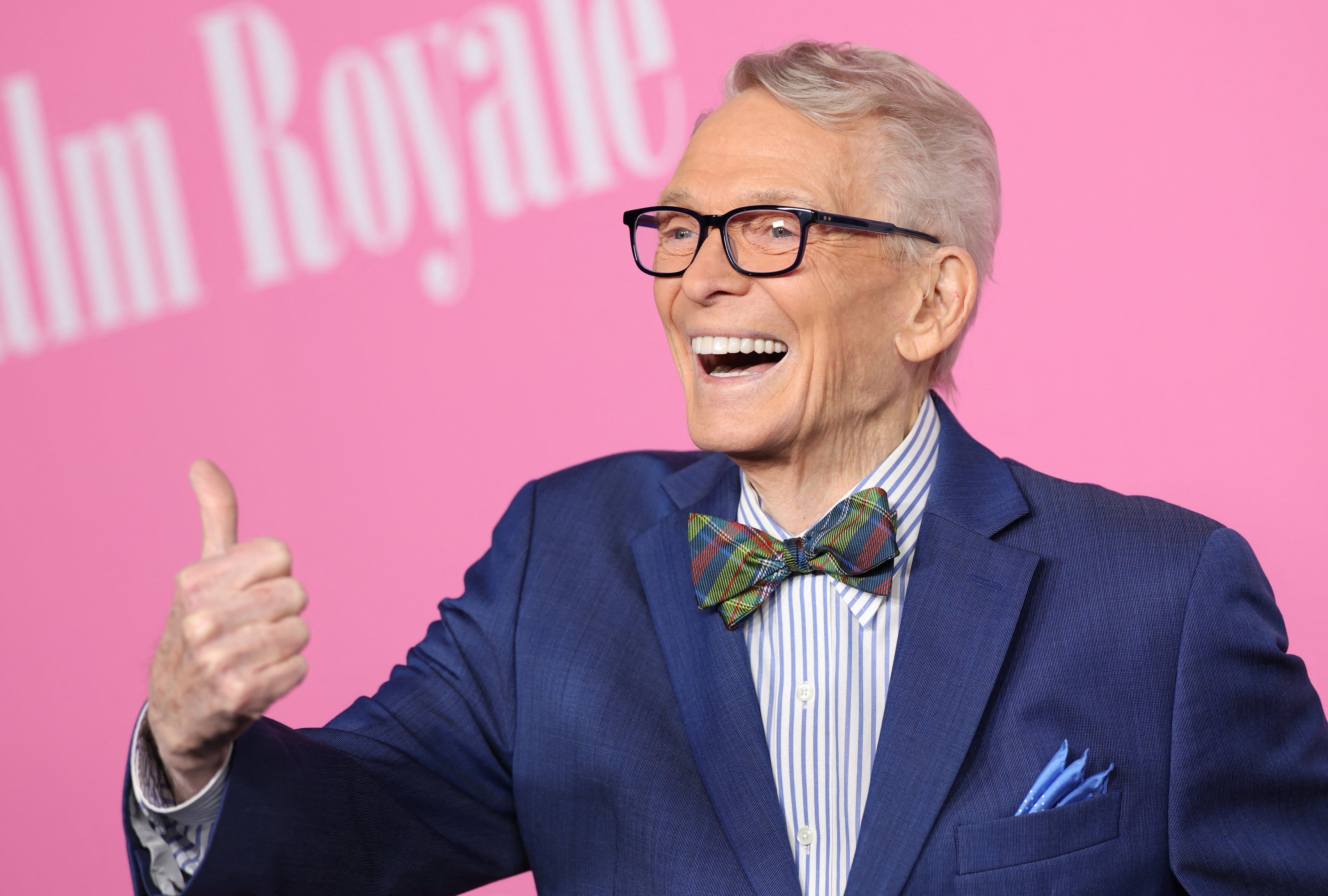 El diseñador estadounidense murió a los 87 años y dejó una carrera marcada por algunos de los vestuarios más recordados de la música, la televisión y Hollywood.