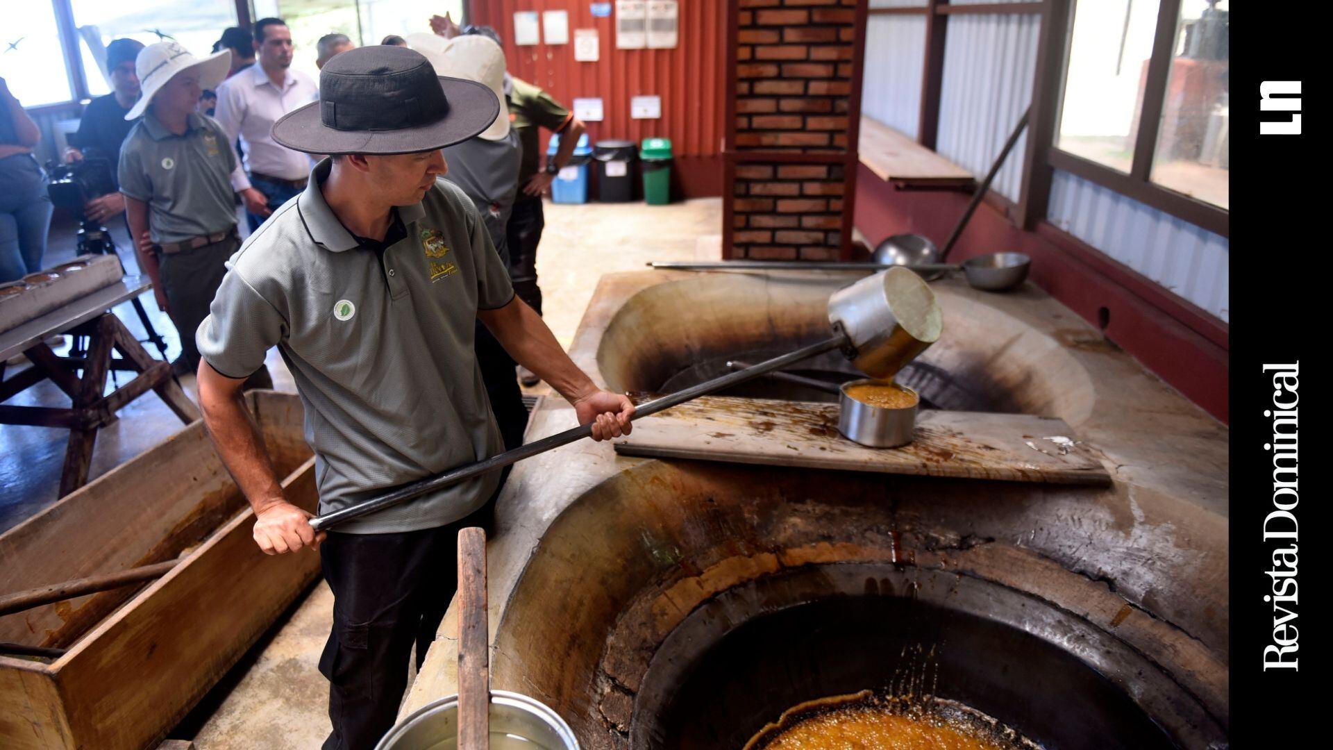 Empresario turísticos de Monteverde acordaron unificar sus tarifas y donar $1 por cada turista que reciben; dinero recaudado se destina a proyectos comunitarios