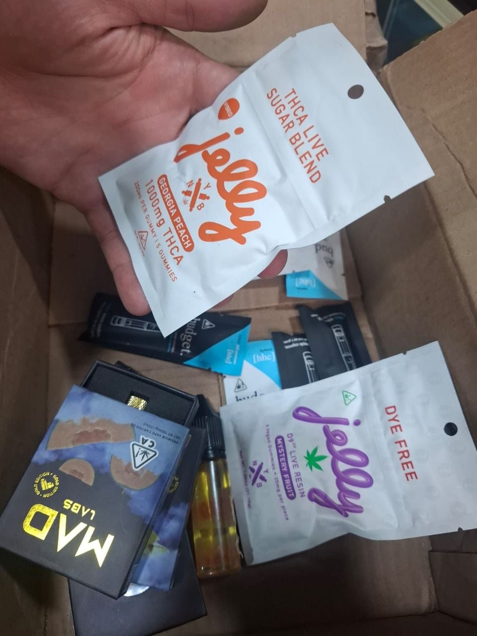 Imágenes de los productos decomisados.