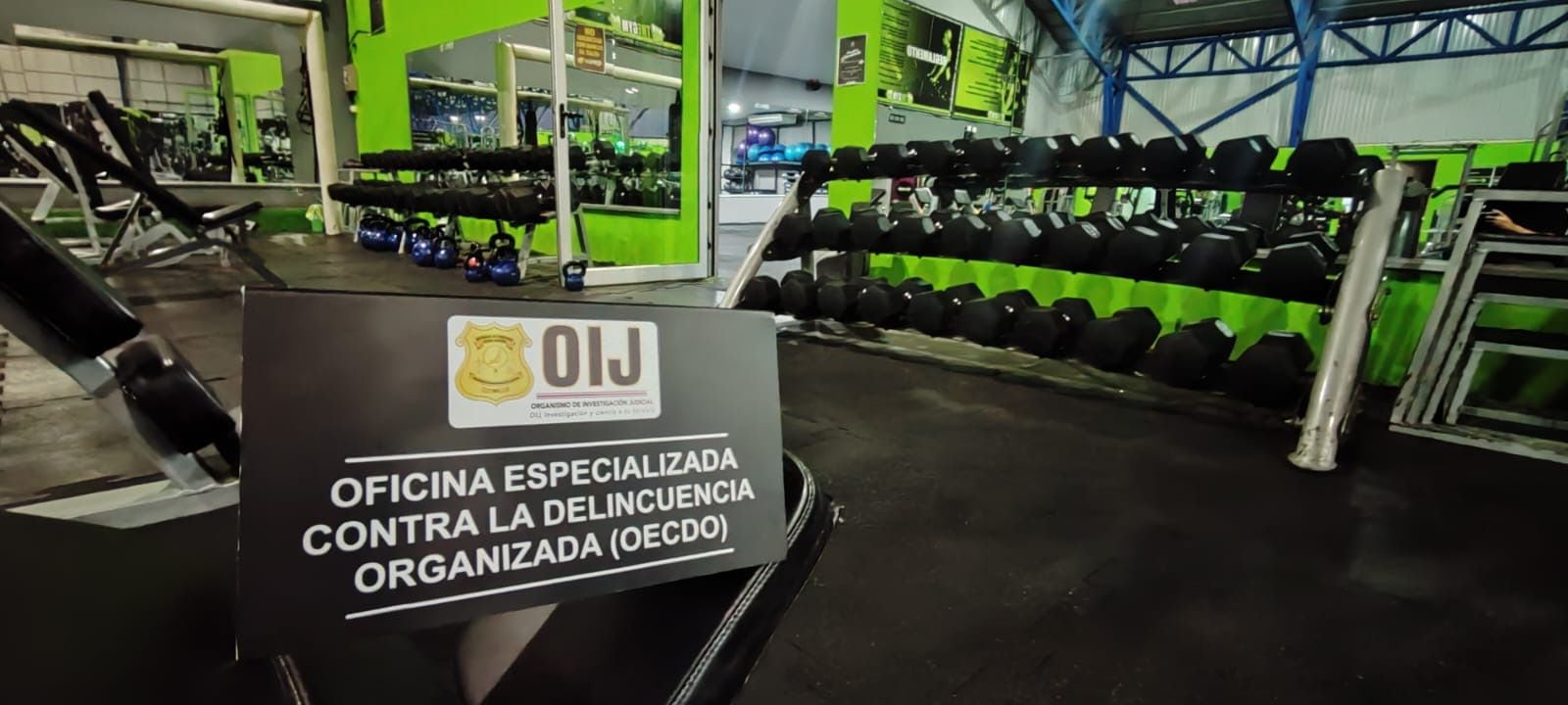 Dentro de las propiedades anotadas por el OIJ se encuentra una cadena de gimnasios.