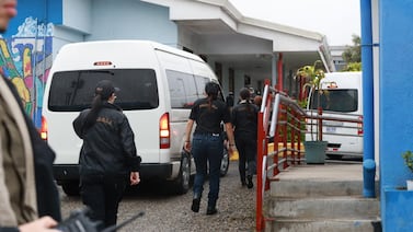 Hogar de ancianos allanado por presunto maltrato le quitaba los celulares a los visitantes, denuncia hermano de uno de los internados