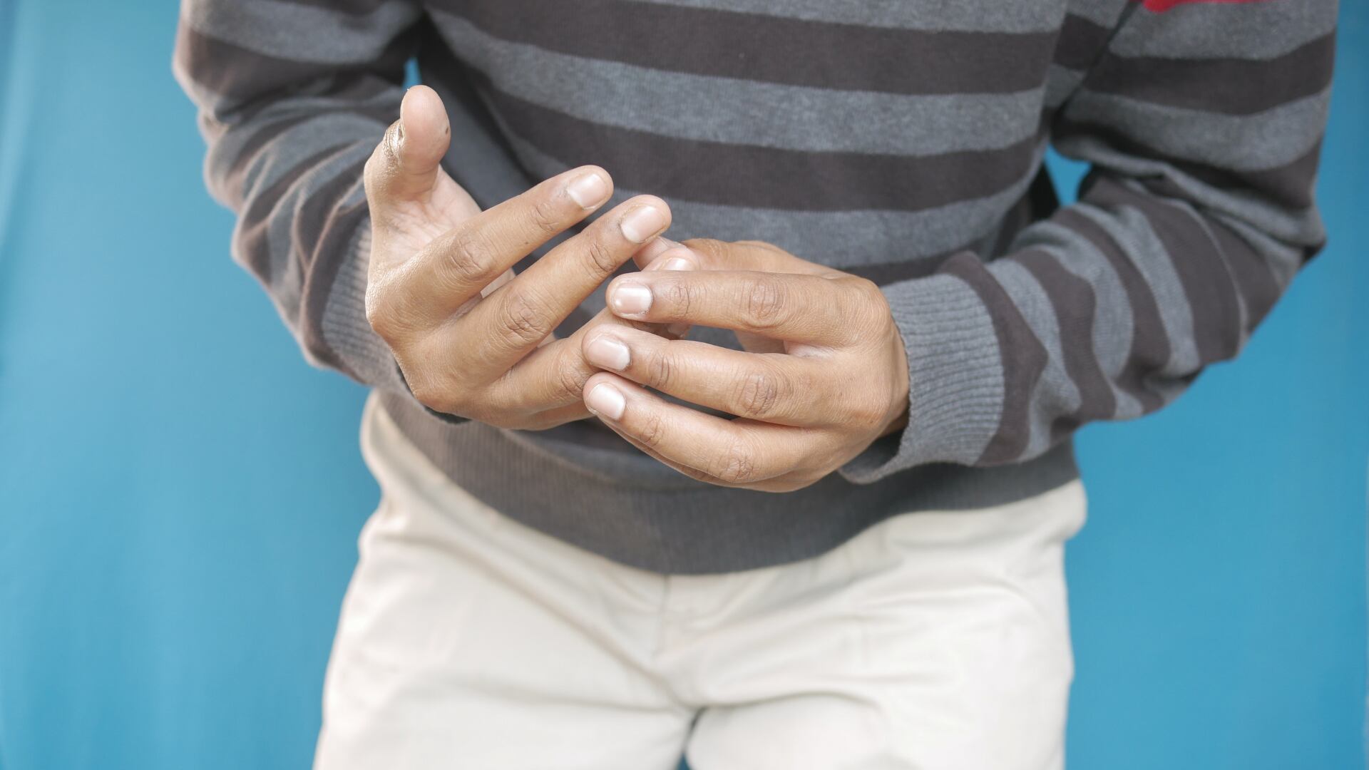 Un especialista en Urología explica que no todos los hombres con próstata agrandada presentan síntomas, pero el control médico es clave para evitar complicaciones.