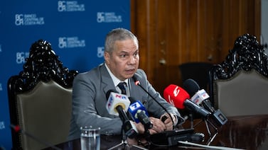 Presidente del BCCR sobre subida en el precio del dólar: ‘Puede ocurrir en cualquier momento’