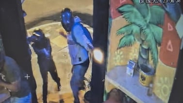 ‘Nos iban a matar a todos’: Sobrevivientes y familiares relataron drama por balacera donde murió hermano de futbolista y madre de dos niñas en bar Cahuita Town